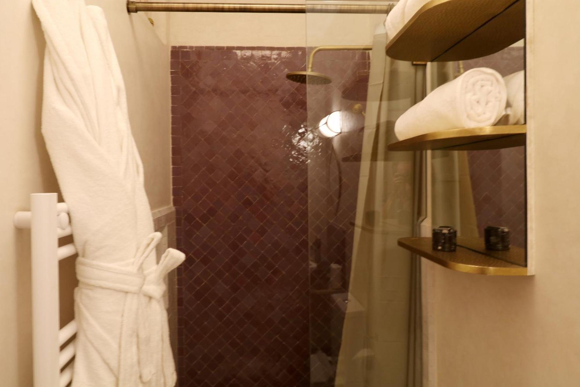 Riad Wazani Square & Spa Marrakesh Rum bild
