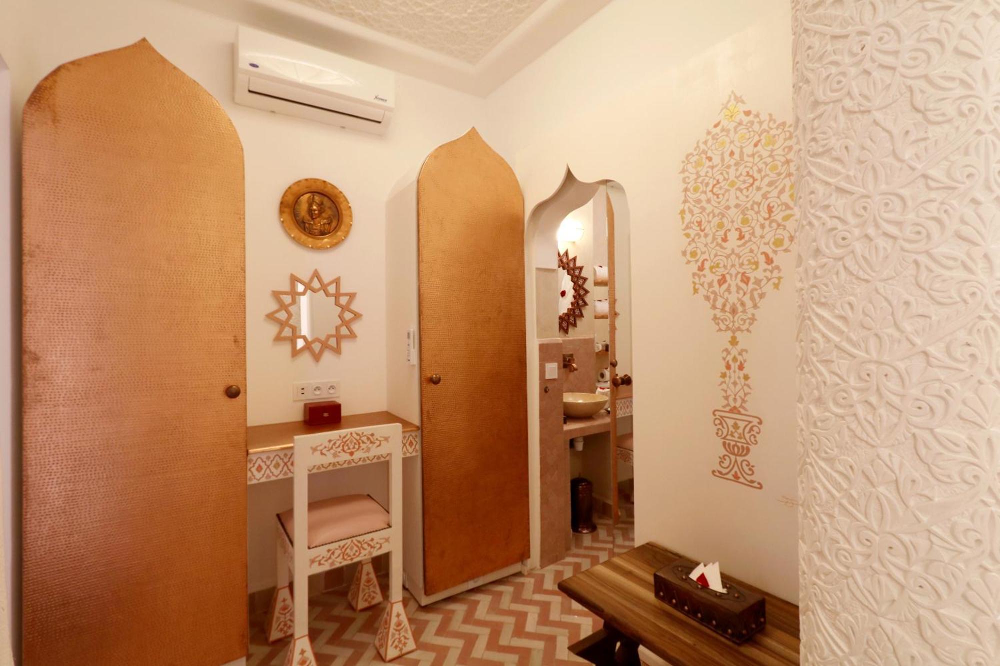 Riad Wazani Square & Spa Marrakesh Rum bild